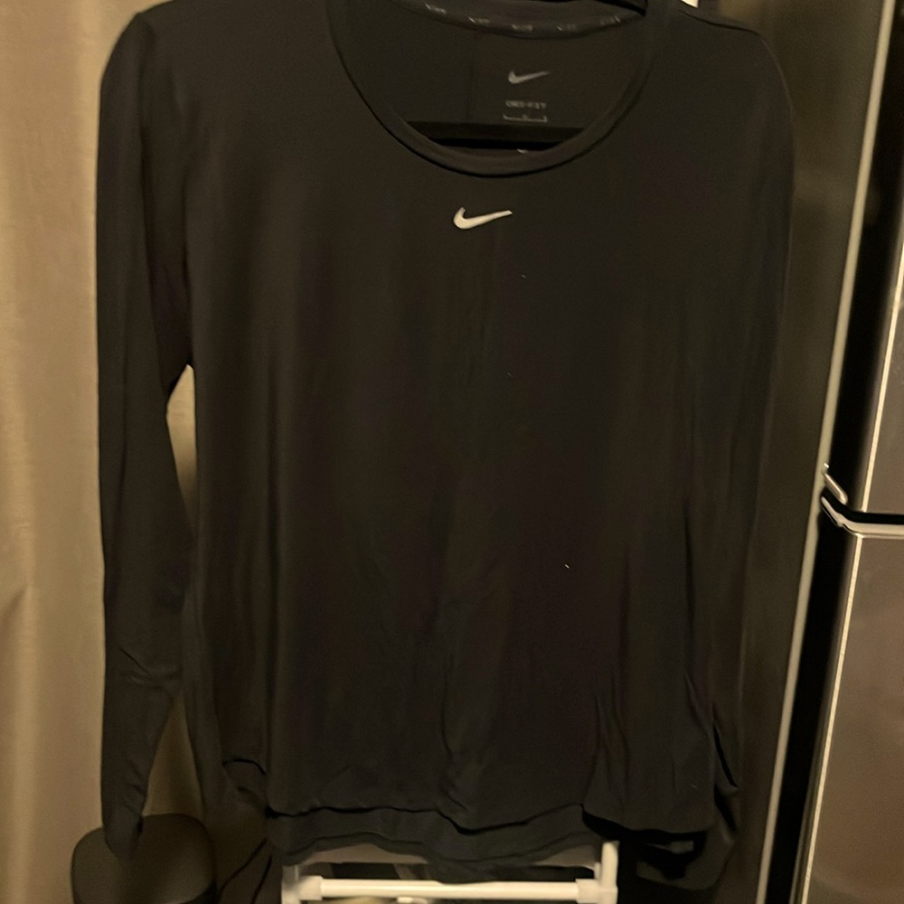Nike Women's LongSleeve Top